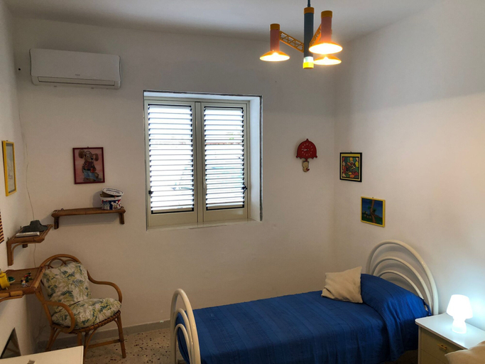 Room 4, Villa a few Steps From the sea, Trapani