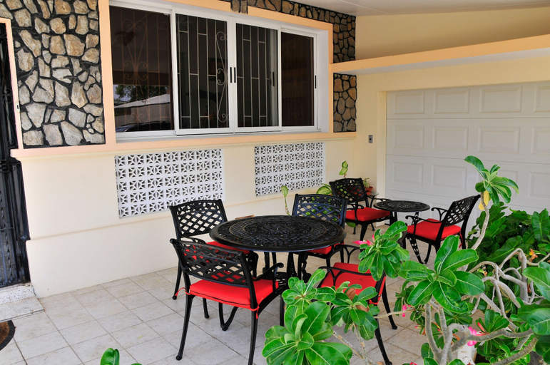 Others 4, Graceville Beach House - by ZenBreak