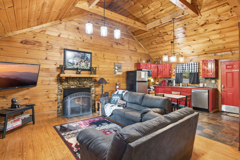 Living area 4, Cedar Ridge Cabin 1 Bedroom Cabin, Sevier