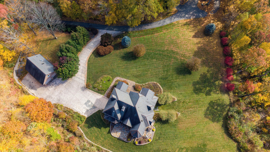 Interior 3, Mountain Gem Huge Home 7 Mins to Boone With Hot Tub, Pool Table & Views!, Watauga
