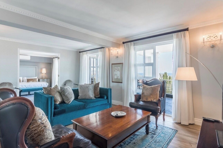 Living room 2, Luxurious Accessible Apartment with Stunning Views in Cape Town, City of Cape Town