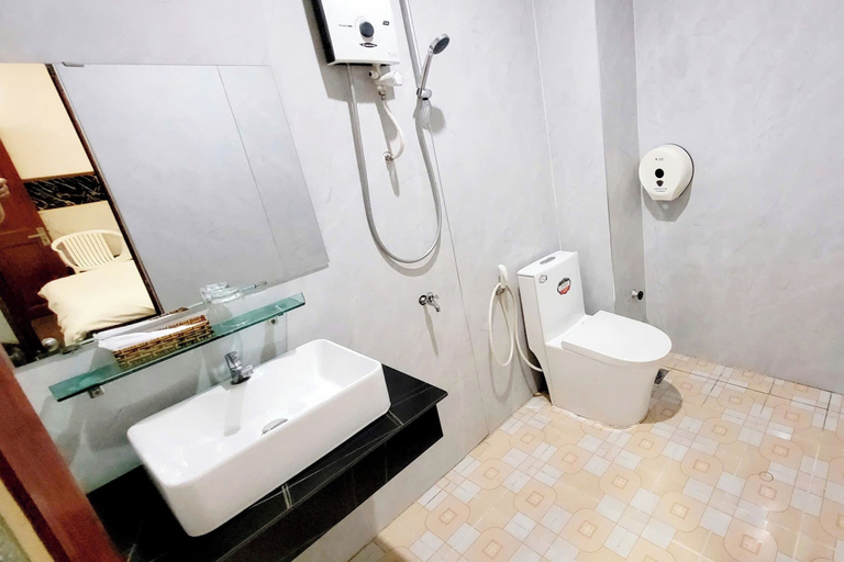 Bathroom 5, Phuc Khang Airport Hotel, Tân Bình