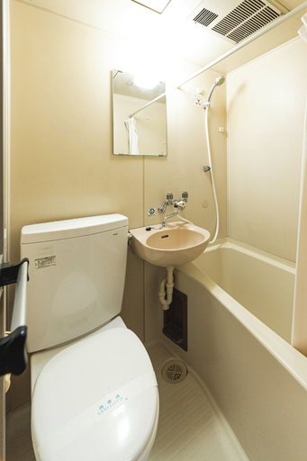 Bathroom 5, Eruza Hakata, Fukuoka