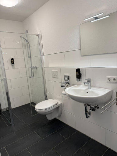 Bathroom 3, Ephesus Am Weserwehr, Nienburg (Weser)