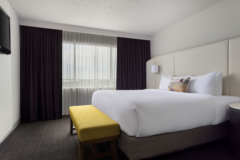 Bedroom 4, The Arlin, a Tribute Portfolio Hotel by Marriott, Arlington
