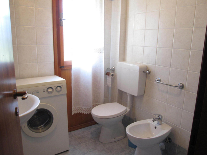 Bathroom, Nice and Cozy Flat at Grado Pineta, Gorizia