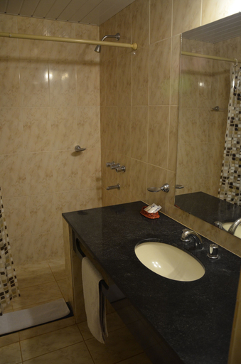 Bathroom 3, Marcopolo Suites Iguazu, Iguazú