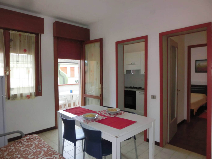 Others 3, Cozy Flat in Residence With Swimming Pools, Venezia