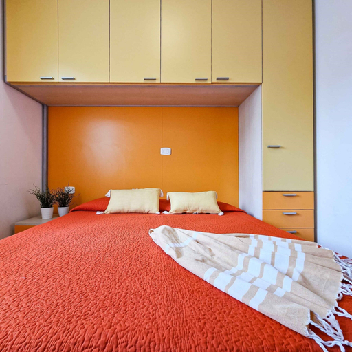 Room 5, Colorful Modern Flat Next to the Beach, Venezia