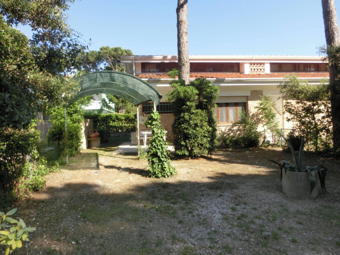 Garden 4, Bright Villa With Garden and Parking - Beahost, Venezia