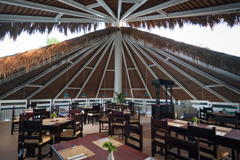 Food & Drinks 5, Occidental Caribe, Salvaleon de Higuey