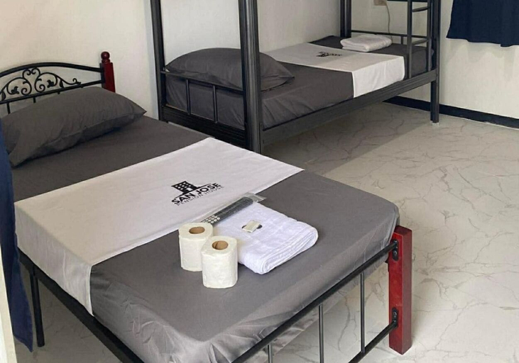 Room 4, San Jose Pension House by Hiverooms, Cebu City