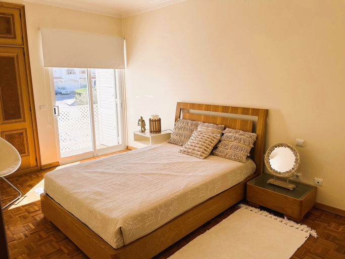 Room 5, Apartment T2 Oliveira, Albufeira
