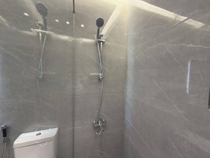 Bathroom 5, 302 JRE Rooftop With Stunning Boulevard Veiw, Wadi Essier