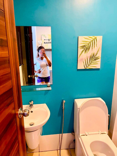 Bathroom 3, Horizons 101 in Mango Avenue, Cebu City