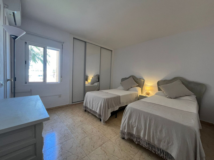 Bedroom 3, Lovely 2 Bedroom Apartment Near the Beach, Almería