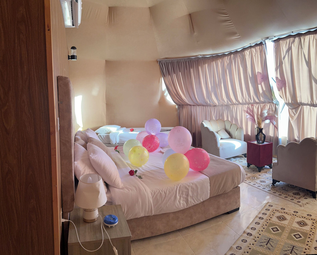 Living room 5, Room-a Luxurious Experience Under the st, Quaira