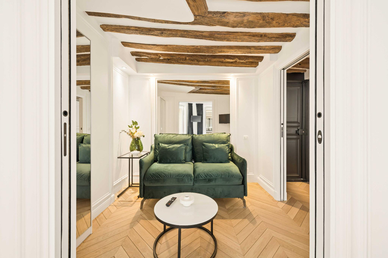3, 2BDR 5P apartment au centre de Paris in downtown Paris, Paris