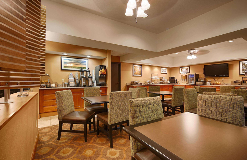Food & Drinks 5, Mishawaka Inn, Saint Joseph