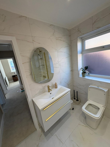 Room 5, Spacious Modern Home in Whitefield, Bury