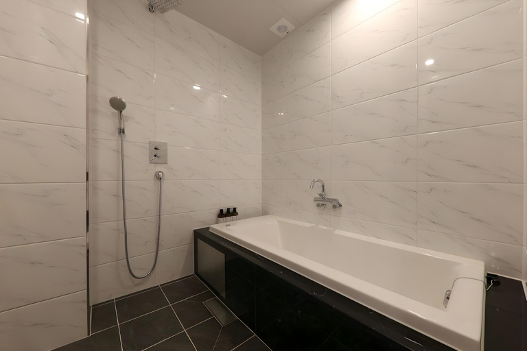 Bathroom 4, Dal Hotel, Cheonan