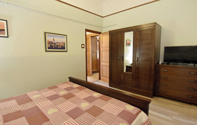 Room amenity, Holiday Home With Garden and BBQ in Umag, Umag