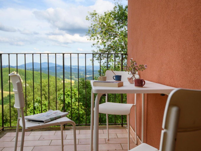Others 4, Apartment in Sant'angelo Near Medieval Town, Pesaro E Urbino