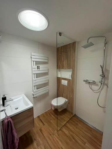 Bathroom 4, Chatka Katka, Námestovo