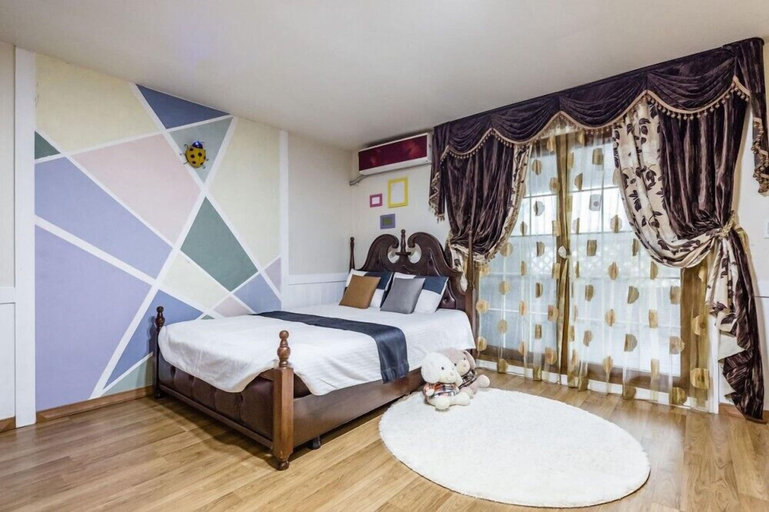 Bedroom 3, Ravie Pension, Gapyeong