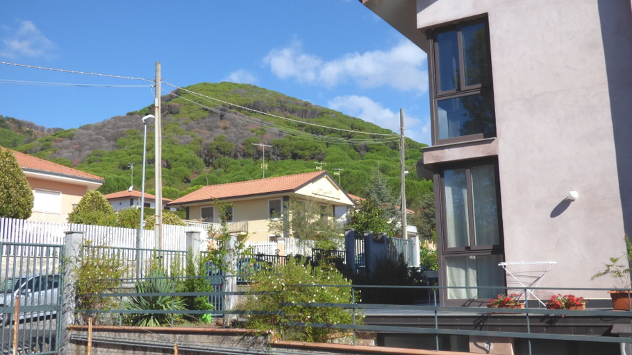 Exterior & Views 2, Room-etna Holiday Home Studio Glicine, Catania