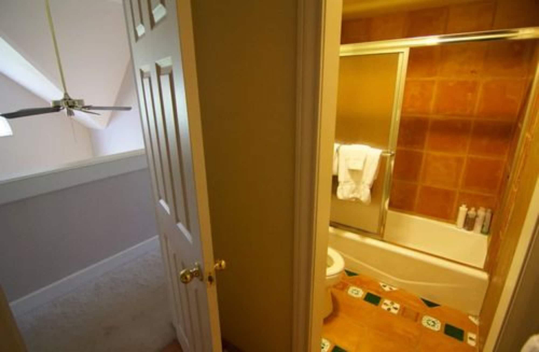 Bathroom 3, DAVIS MOUNTAINS INN BED AND BREAKFAST - ADULT ONLY, Jeff Davis