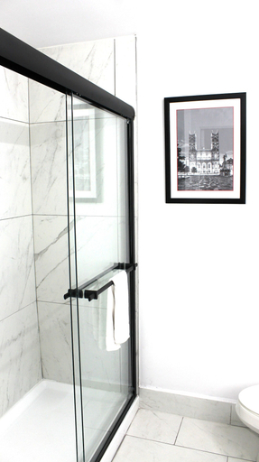 Bathroom 4, Ramada Plaza by Wyndham Montreal, Montréal