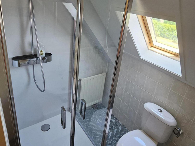 Bathroom 4, Modern Beach Retreat - Sauna, Sluis