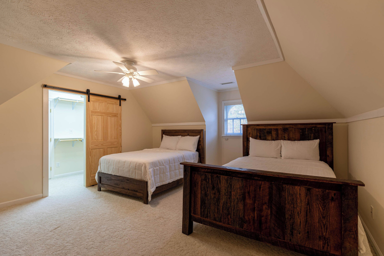 Interior 4, Mountain Gem Huge Home 7 Mins to Boone With Hot Tub, Pool Table & Views!, Watauga