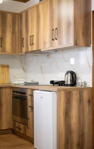 Private kitchen 2, Cozy Lair Apartments, Sarandës