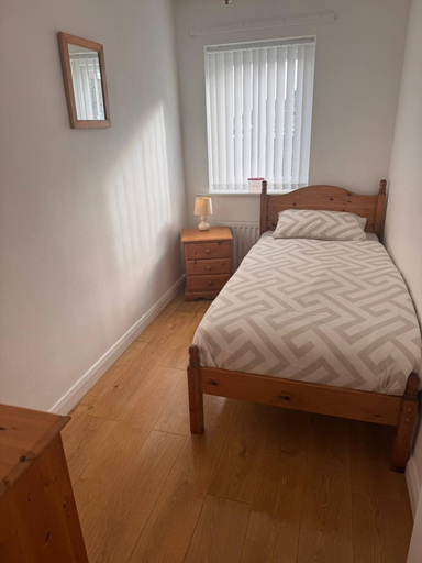 Room 4, Egremont 2-br Flat With Free Parking & Wi-fi, Cumbria