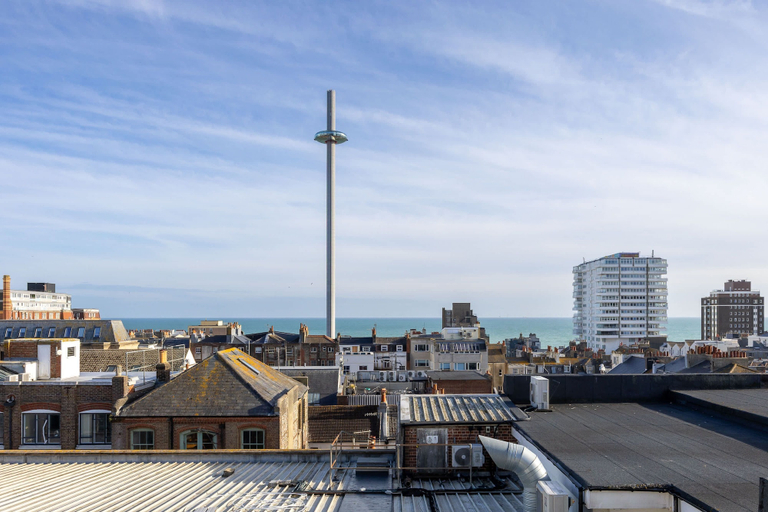 Room 5, 3-bed Sea View Apt Sleeps 8 Brighton, Brighton and Hove
