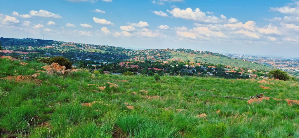 Exterior 5, The Cozy Three Bedroom Home With Back up Water, City of Johannesburg