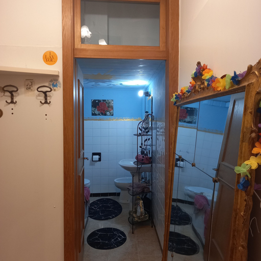 Bathroom 3, Romantic Green-blue Residence, Trento