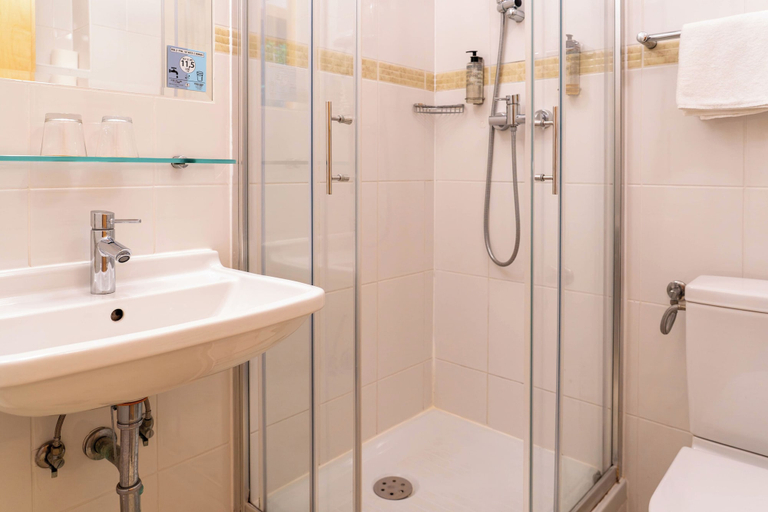 Bathroom 4, Barbara Piran Beach hotel, Piran