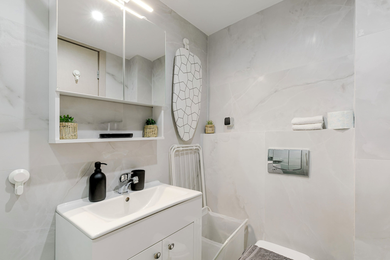 Bathroom 5, Zeni - Chic Studio & Balcony in Athens, Attica