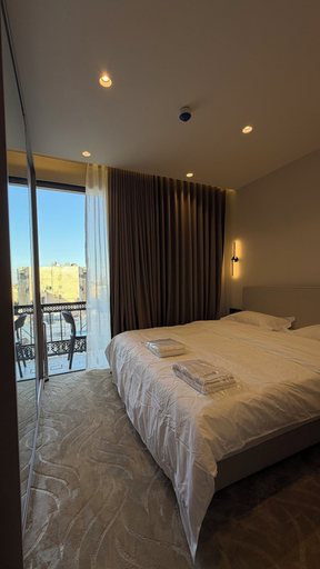 Room 3, 304 Tara-jre Al Lweibdeh 2bdr With Stunning View, Wadi Essier