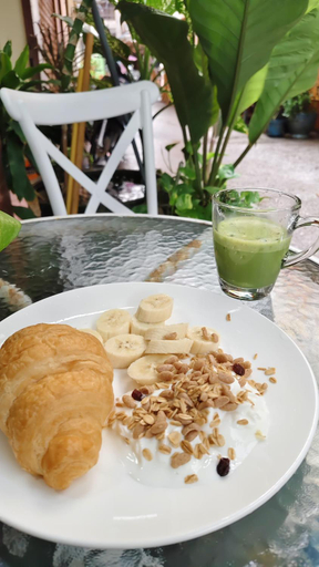 Food & Drinks 4, Patong Rose Guesthouse, Pulau Phuket