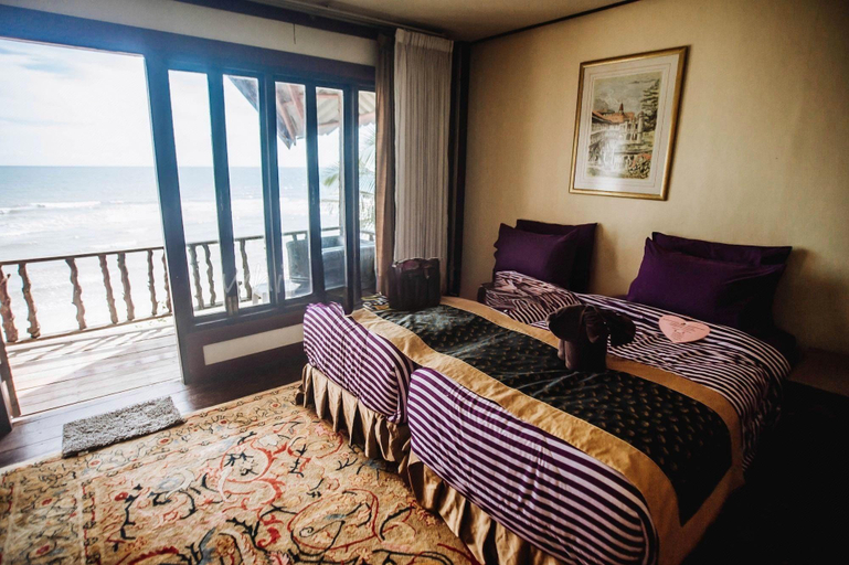 Bedroom 2, White Sand Beach Resort, Koh Chang