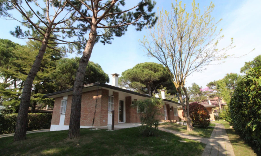 Primary image, Modern Villa With Garden in Lignano, Udine