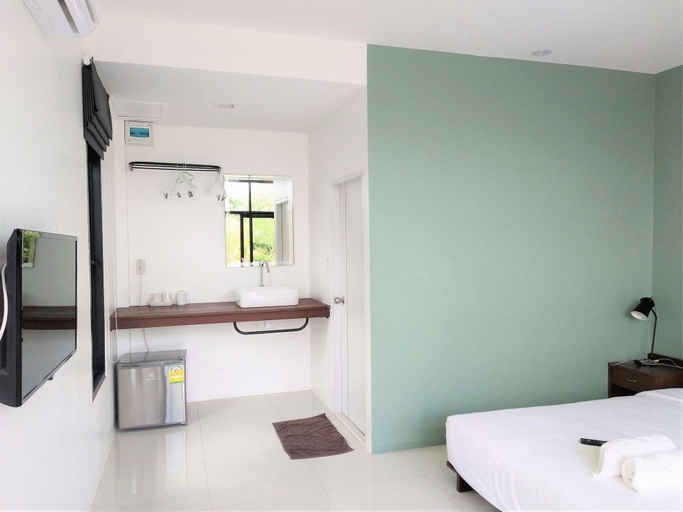 Bedroom 2, Baannok Plaina Homestay, Klaeng