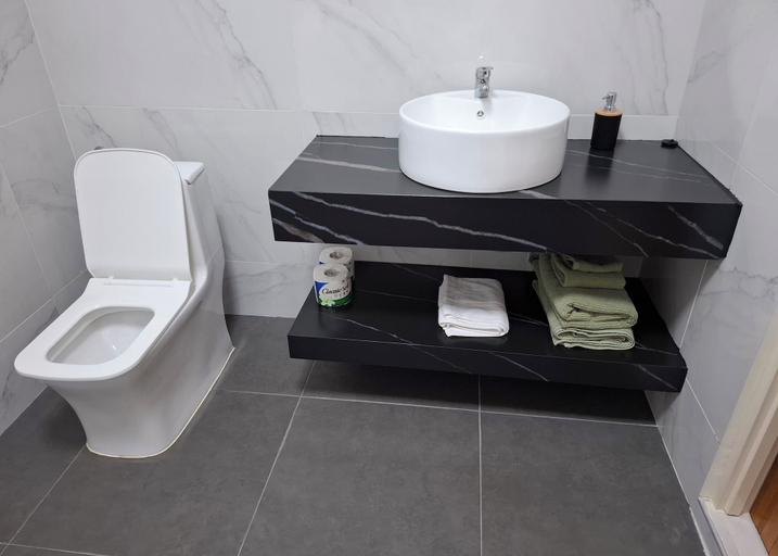 Bathroom 3, ANIRA Hotel & Suites, De Nieuwe Grond