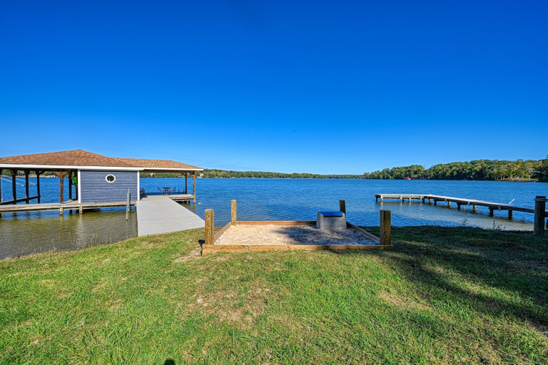 Exterior detail 3, Lakefront Home With Private hot Tub, Wifi, fun rec Room, & Beach Area, Louisa