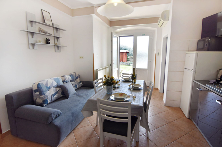 Living room 5, Bright Flat With sea View Terrace, Umag