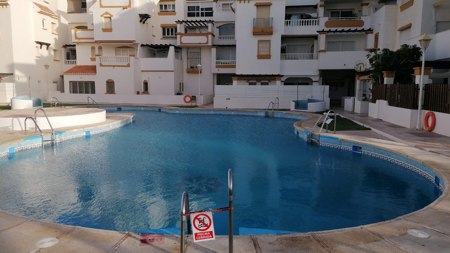 Sport & Beauty 2, Entire house - 2 Bedroom Apartment Front Line Of The Beach, Almería